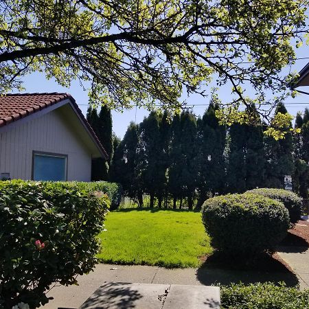 Best Western Pacific Highway Inn Salem Exterior photo