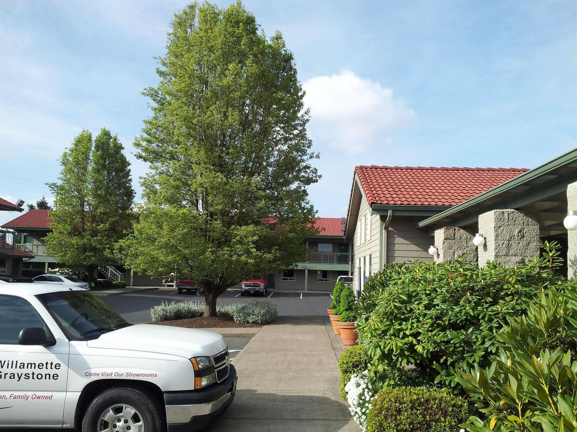 Best Western Pacific Highway Inn Salem Exterior photo
